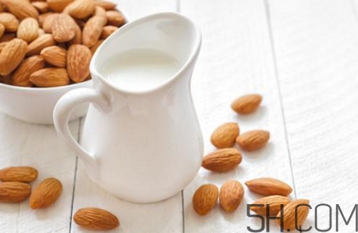 高鈣奶真的補鈣嗎？吃什么補鈣最快最好？