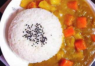 咖喱飯可以隔夜吃嗎？咖喱飯能放多久？