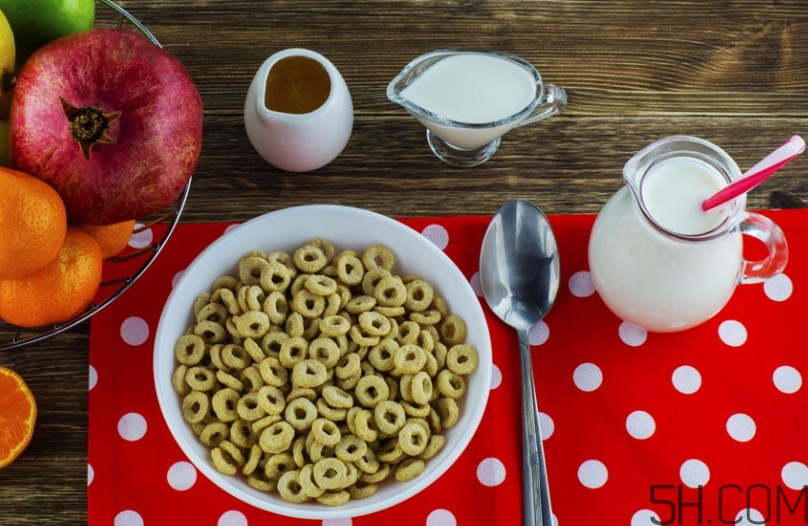 牛奶可以冷凍保存嗎？牛奶冷凍后還能喝嗎？