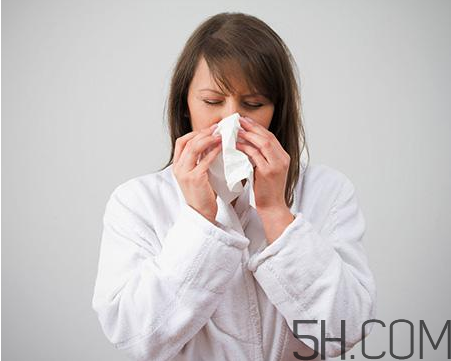 孕婦怎么睡覺對(duì)胎兒好？孕婦害喜怎么回事？