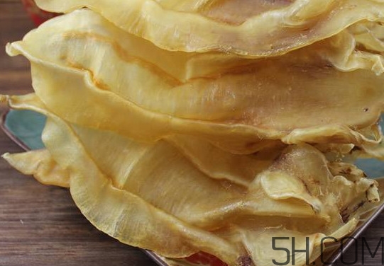 魚(yú)膠和花膠有什么區(qū)別？魚(yú)膠是魚(yú)的哪個(gè)部位