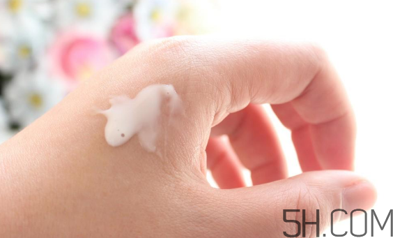 歐詩(shī)漫水光美白面膜怎么用？使用方法