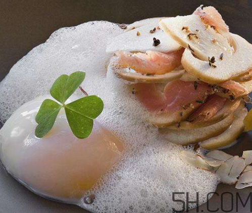 荷包蛋為什么起沫 怎么煮荷包蛋不起沫 荷包蛋為什么起沫 怎么煮荷包蛋不起沫