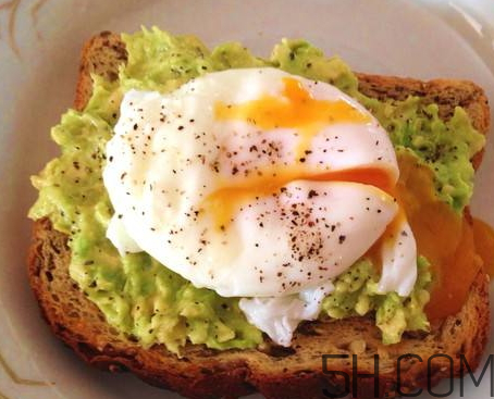 荷包蛋為什么發(fā)黑？荷包蛋發(fā)黑能吃嗎？