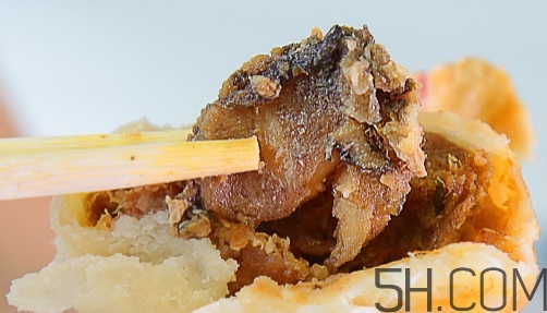 鮑魚鮮肉月餅多少錢？鮑魚鮮肉月餅?zāi)睦镔I？