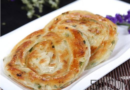 蔥油餅可以放冰箱嗎？蔥油餅可以過夜吃嗎？