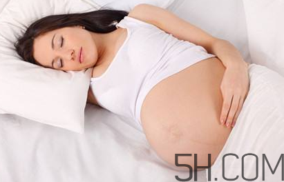 孕婦坐火車對胎兒有影響嗎？孕婦坐火車的注意事項