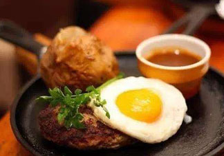 荷包蛋是煮的還是煎的？煎雞蛋還是煮雞蛋好？