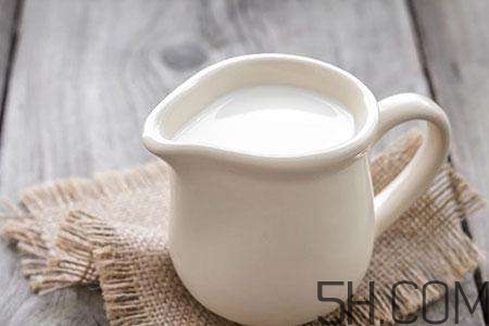 孕婦奶粉和鈣片可以一起吃嗎？喝孕婦奶粉還需要吃鈣片嗎？