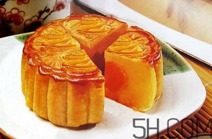 寶寶多大可以吃月餅？寶寶吃月餅會上火嗎？