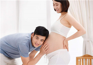 孕婦睡覺能伸懶腰嗎？孕婦出門注意事項