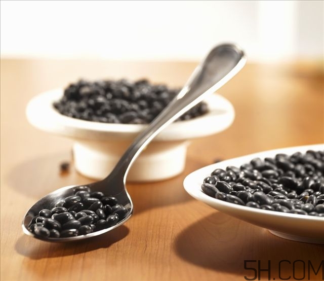 黑豆起了蟲子還能吃嗎 黑豆生蟲子還能吃嗎 黑豆起了蟲子還能吃嗎 黑豆生蟲子還能吃嗎