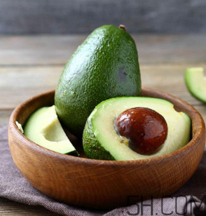 牛油果豐胸多長(zhǎng)時(shí)間吃一次？牛油果怎么吃能豐胸？