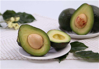 牛油果豐胸是不是真的？牛油果奶昔怎么做好喝？