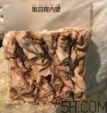 牛百葉和毛肚是一個(gè)東西嗎？牛百葉上面有層黑皮能吃嗎？