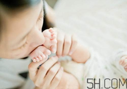 剖腹產(chǎn)后排便困難怎么辦？剖腹產(chǎn)后怎樣快速排便？