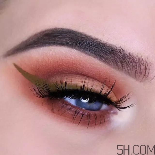 楓葉色彩妝有哪些_口紅楓葉紅是什么顏色 楓葉色彩妝有哪些_口紅楓葉紅是什么顏色