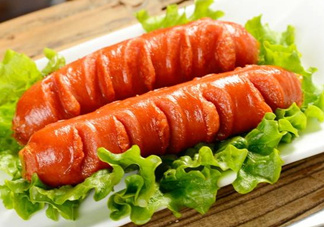 烤腸能用微波爐加熱嗎？烤腸能在微波爐里烤嗎？