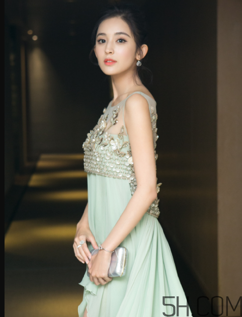 地包天可以做烤瓷牙嗎？地包天可以整牙嗎？