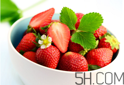 幾月份是摘草莓的季節(jié)？草莓榨汁搭配什么好喝？