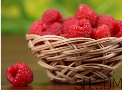 覆盆子的作用有哪些？覆盆子和桑葚哪個(gè)好吃？