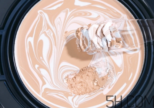 ahc玻尿酸水粉霜?dú)鈮|怎么用？ahc玻尿酸水粉霜真假辨別