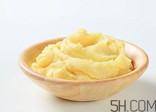 土豆泥可以和米粉一起吃嗎 土豆泥可以加奶粉嗎 土豆泥可以和米粉一起吃嗎 土豆泥可以加奶粉嗎