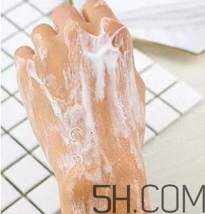 LG沐浴露真假怎么辨別？LG沐浴露真假對比圖