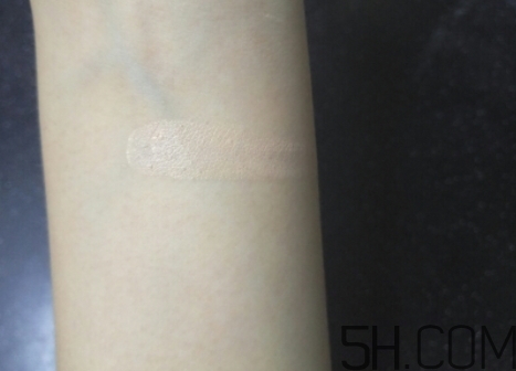 水粉霜怎么上妝？水粉霜用什么上妝