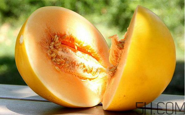 空腹可以吃哈密瓜嗎？哈密瓜爛一點其它的還能吃嗎？