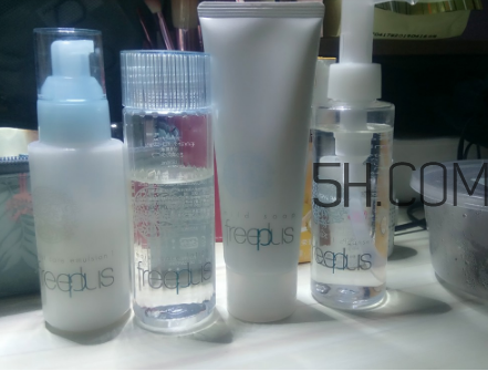 芙麗芳絲和伊思哪個(gè)好？芙麗芳絲好還是伊思好？