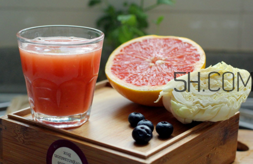 鮮榨果汁的優(yōu)點 鮮榨蔬果汁的注意事項 鮮榨果汁的優(yōu)點 鮮榨蔬果汁的注意事項