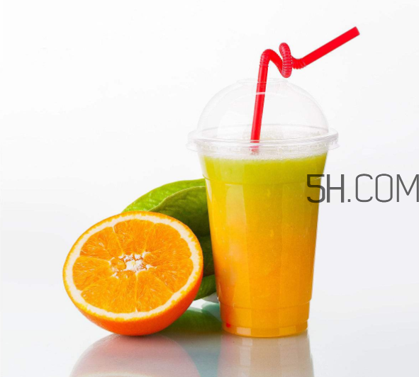 鮮榨果汁的優(yōu)點 鮮榨蔬果汁的注意事項 鮮榨果汁的優(yōu)點 鮮榨蔬果汁的注意事項