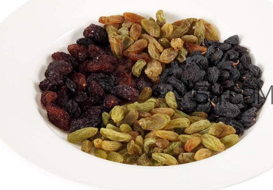 新疆葡萄干多少錢一斤？葡萄干泡水功效與作用