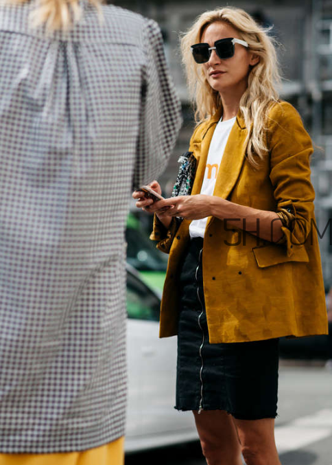 黃色西裝怎么搭配好看？黃色西裝搭配圖片