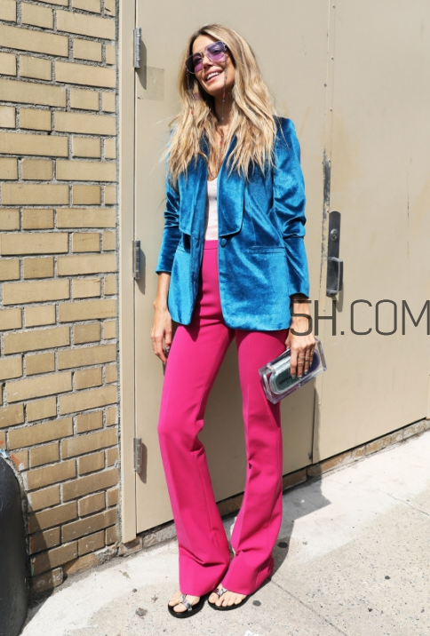 絲絨西裝怎么搭配？絲絨西服搭配圖片