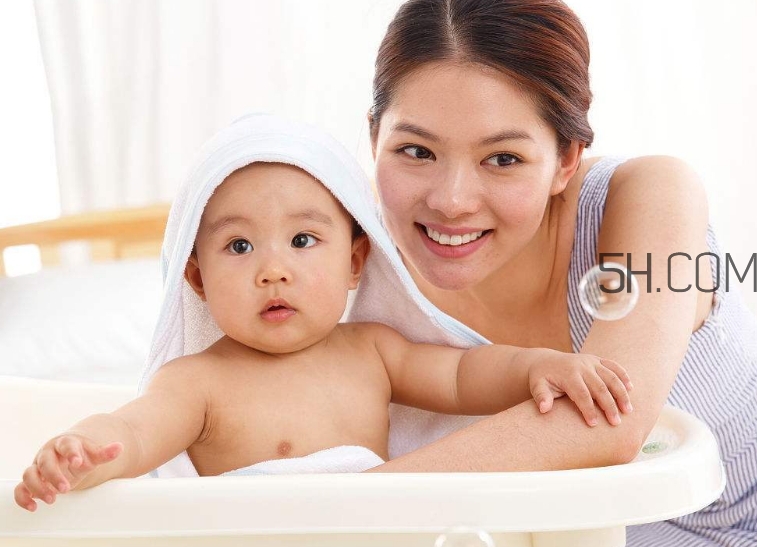 試管嬰兒是什么意思？哪些人適合做試管嬰兒？