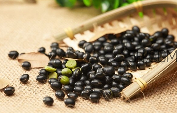 黑芝麻糊過(guò)期了能喝嗎？如何辨別黑芝麻是否變質(zhì)？