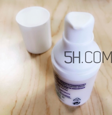 歐樹(shù)眼霜適合多少歲？歐樹(shù)眼霜適合什么膚質(zhì)