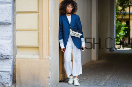 藍色西裝怎么搭配好看？藍色西裝搭配圖片