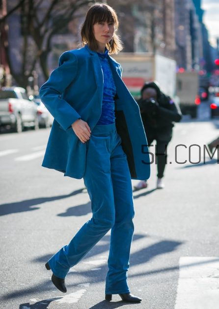 藍色西裝怎么搭配好看？藍色西裝搭配圖片