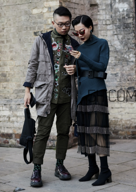 毛衣配長裙好看嗎？毛衣和長裙怎么搭配？