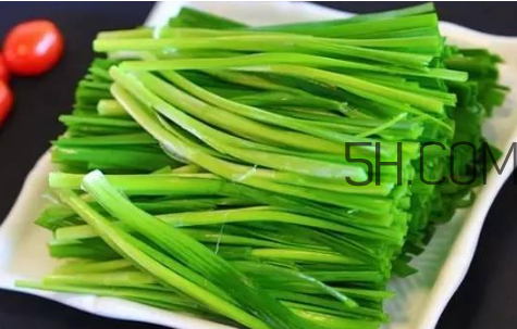 炒好的韭菜能隔夜吃嗎？吃韭菜胃酸燒心吃什么緩解？