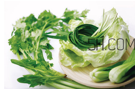 炒好的韭菜能隔夜吃嗎？吃韭菜胃酸燒心吃什么緩解？