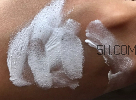 伊貝詩(shī)變色多效修顏霜多少錢_怎么樣