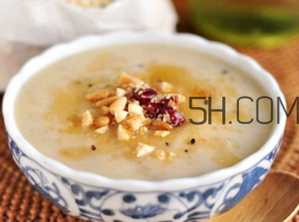 黑芝麻下奶嗎？黑芝麻怎么吃下奶？