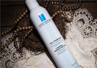 理膚泉噴霧可以喝嗎？理膚泉噴霧可以當(dāng)爽膚水用嗎？