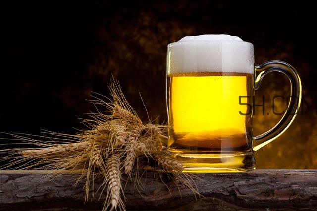 過(guò)期啤酒能洗頭發(fā)嗎 如何用過(guò)期啤酒洗頭發(fā)