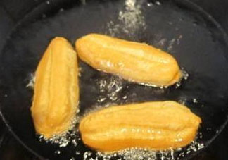 拉肚子可以吃油條嗎 吃油條會(huì)拉肚子嗎