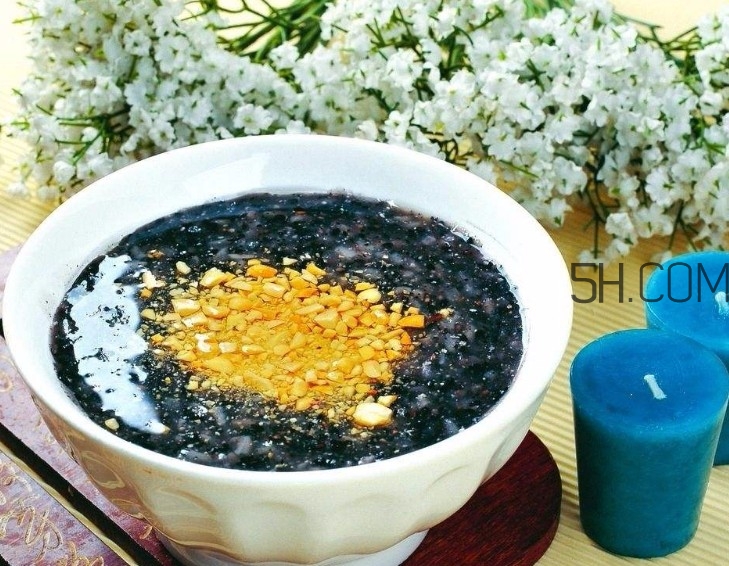 黑芝麻清洗掉色正常嗎？黑芝麻有黑色素嗎？